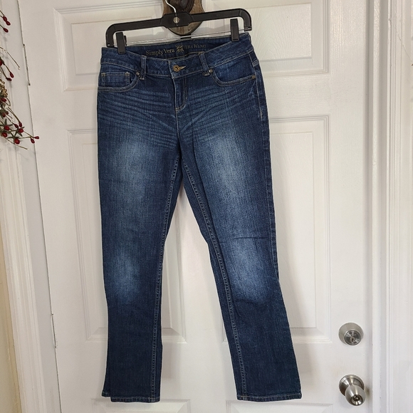 (877) Simply Vera by Vera Wang Woman's Boot Cut Jeans, Size: 4 Color: Blue - Picture 4 of 15